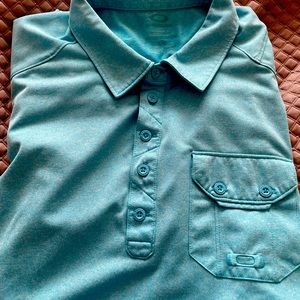 Large Oakley Golf polo light blue